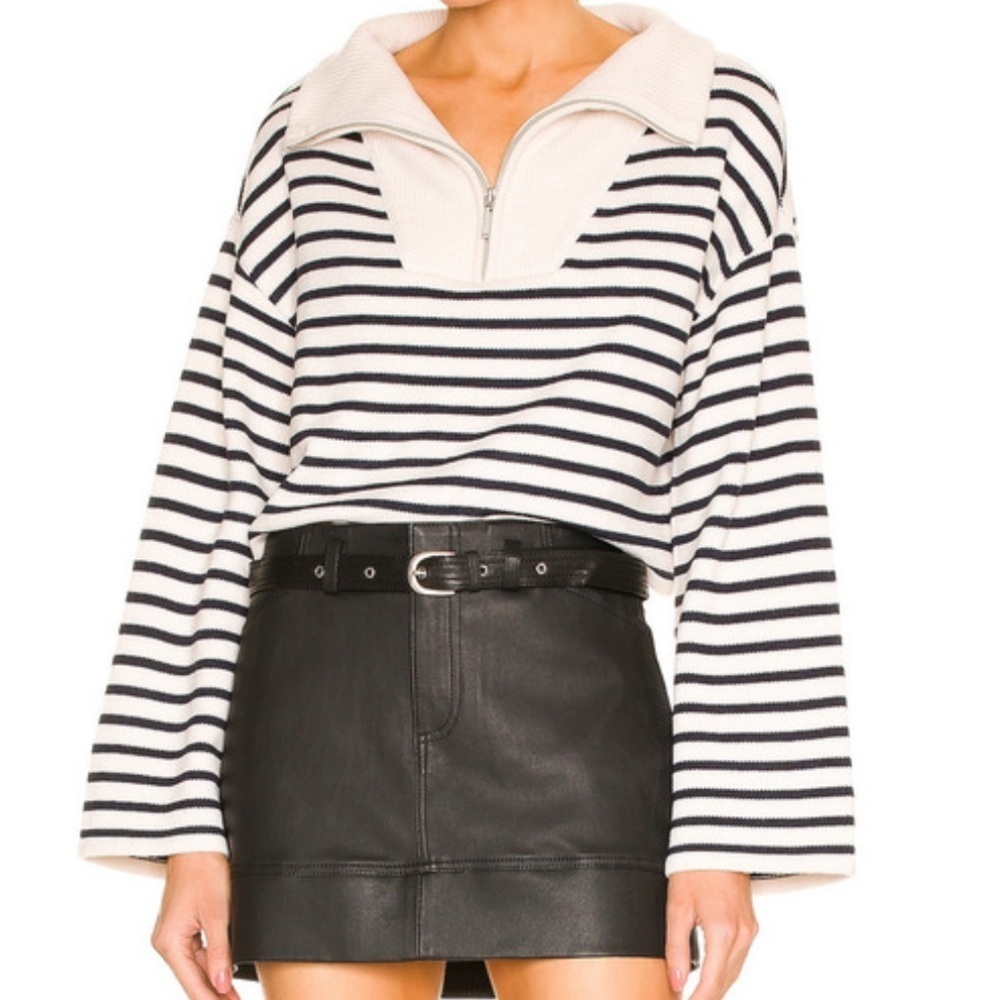 Zara Monochrome Striped Zip-Up Sweatshirt like new 🆕